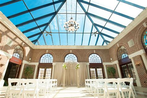 manor wedding venues near me.